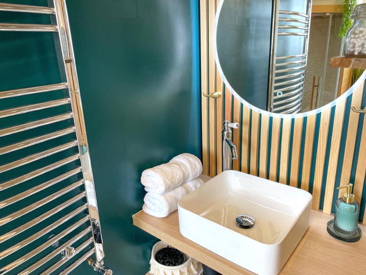 Votre Escale Boule D Or Sauna & Spa Niort Luaran gambar