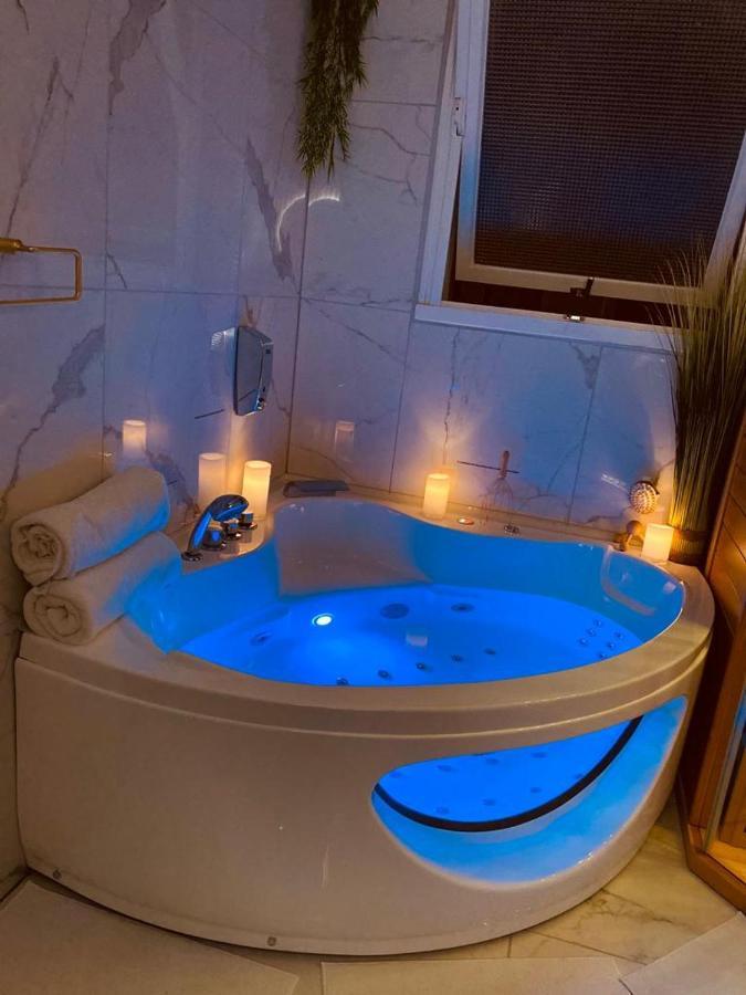 Votre Escale Boule D Or Sauna & Spa Niort Luaran gambar